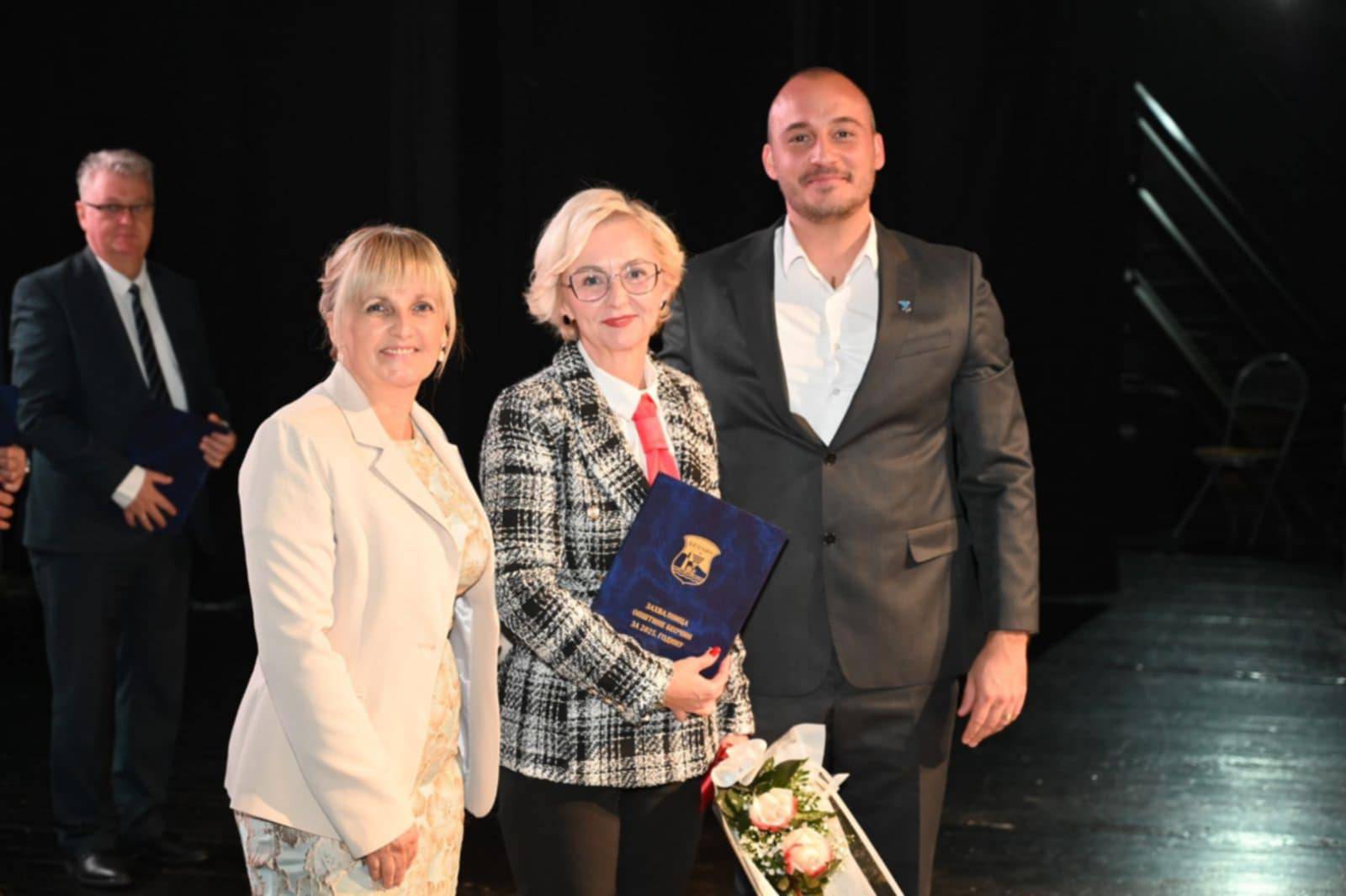 Културном центру уручена захвалница